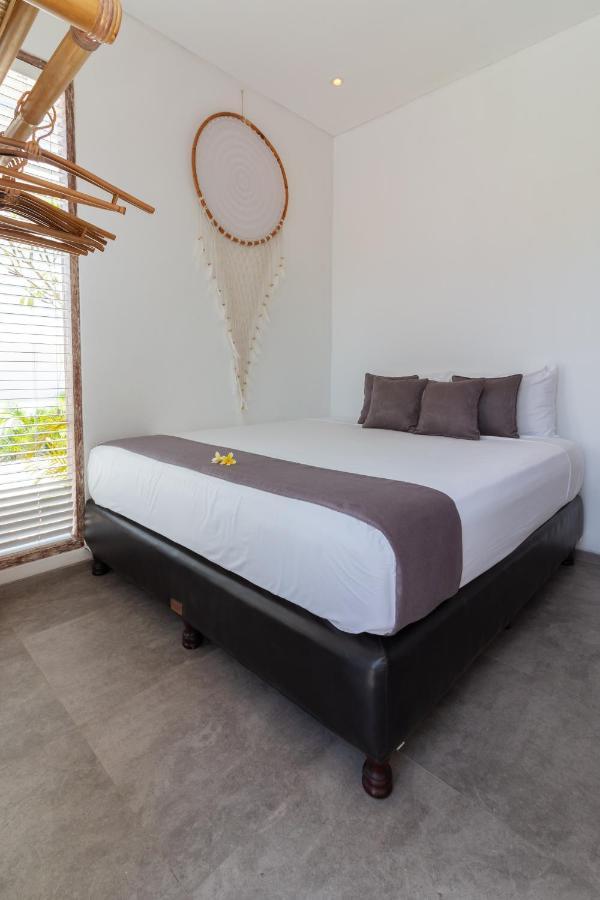 Villa Rasa Senang, With Private Cook And Pool كارانغاسِم المظهر الخارجي الصورة